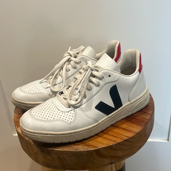 Veja Shoes - Veja size tennis shoes / sneakers - white red & navy blue